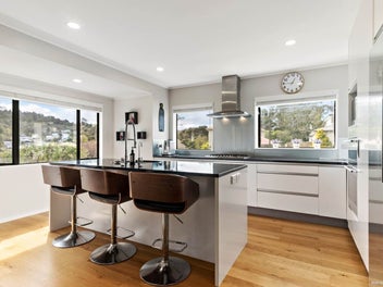 Your Dream Freehold Family Home Awaits!