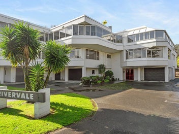 Premium Town Basin Apartment - Selling under CV