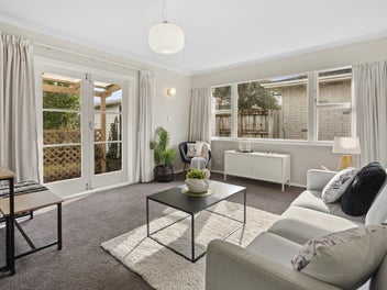 Great location, easy care home