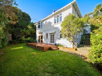 SPACIOUS SERENITY IN WADESTOWN