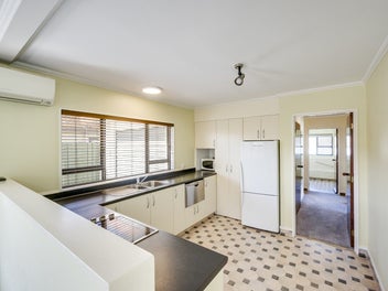 Seriously smart, central townhouse