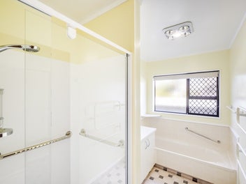 Stylish, spacious lock-and-leave; Taradale