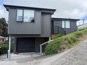 Image 1 of 8