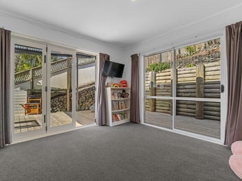 Relaxed Living with Room for Everyone