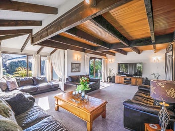 Auction-Ready Stunner!