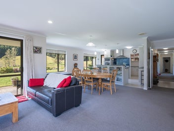 Tranquil, Private Lifestyle on 3.5 Hectares