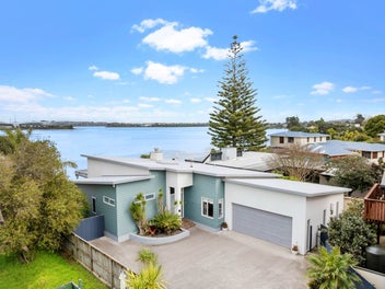 Waterfront Sanctuary in Pakuranga
