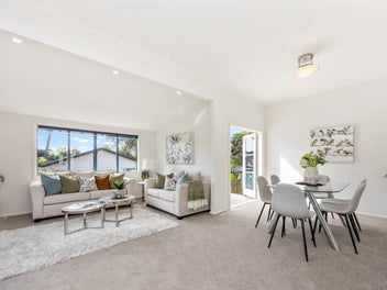 Timeless Charm in Prime Ellerslie Location