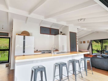 Stay the Weekend, Settle for a Lifetime!