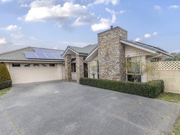 Elegant Family Home in Pegasus