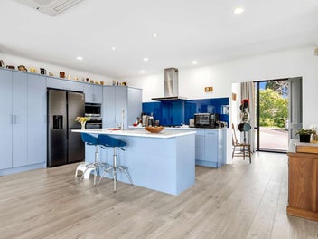 A Country Haven with a Contemporary Heart