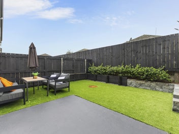 Quick Settlement Opportunity! Spacious Home wi...