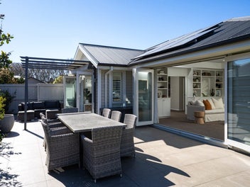 Go With the Flow: Elegant Living Indoors and Out