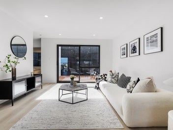 Stunning Brand-New Seaview Homes in Torbay