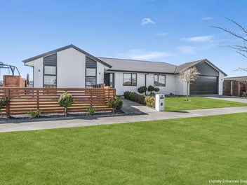 Lavish Family Living- Elevated Further!