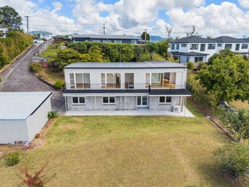 Image 1 of 10