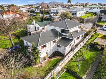 Hillside Haven with Panoramic Flair