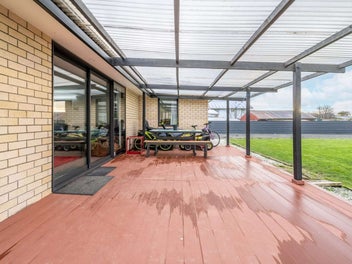 Premium 1,341m² Property with Subdiv Potential!