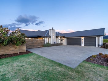 Luxury West Melton Living $1,195,000 - $1,375,000