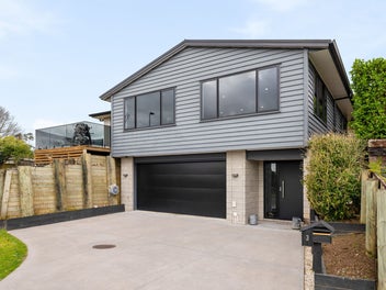 Experience Modern Hillside Living