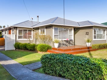 Meticulously Modernised Weatherboard Masterpiece