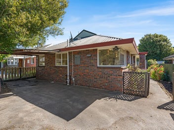 Image 1 of 18