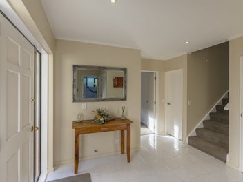Motivated Vendor - Large 250sqm Townhouse