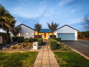 Sophistication, style and stunning street appeal