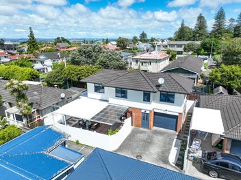 Sleek, Secure & Superbly Located