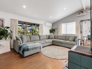 Family Comfort in the Heart of Otumoetai