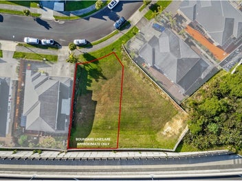 Rare North Shore residential blank canvas x2