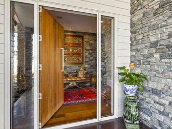 Location, Luxury and Convenience