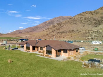 Serious Lifestyle, Supreme Space