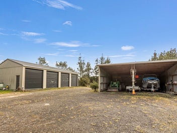 Grazing,Storage,Bush And so Private