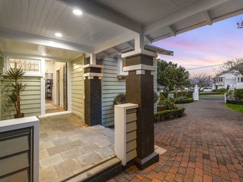 Renewed Epsom Elegance in DGZ