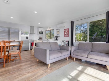 A Home That Just Feels Right – Deadline Sale!