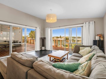 Redefining the Tinopai Bach with a Weekend Stay!