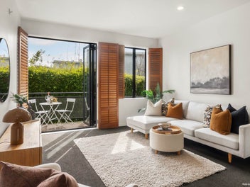 Doubletake - Westmere for Under $1m!
