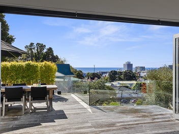 UNMISSABLE OPPORTUNITY - INNER CITY LIVING