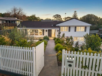 Family Lifestyle in Macleans zone