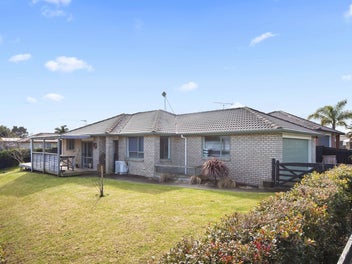 Price Reduced!!! Quality Renovated Interior!