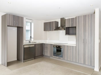 Vacant! Enviable Lifestyle, Unbeatable Value!