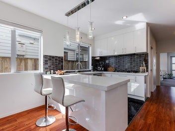 BIG HOME FOR BIG FAMILIES!
