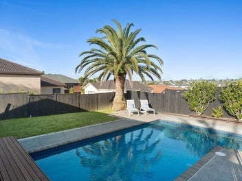Renovated 5-Bedroom on 1012m² Land