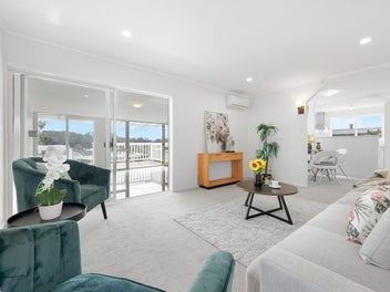 Private, Sunny, Freehold - Your Piece of Eden