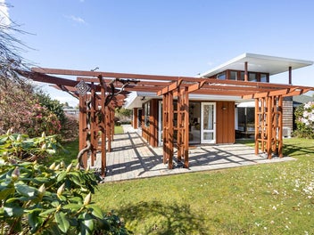Parkside Perfection - Cnr Byron and Coleridge