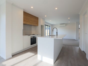 Newly Completed Parkside Living - 0% Deposit!