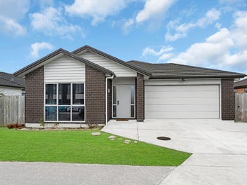 Modern Brick & Tile Beauty in Twin Parks Estate