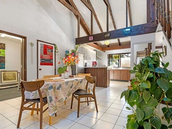 Warm and Cosy Thermal Townhouse