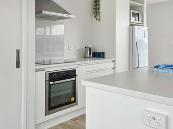 24 Rawinia Place Te Kaha